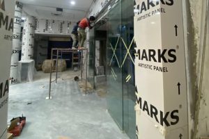 Partisi Kaca Frameless – Faming Teknik Partisi kaca transparan untuk pembatas ruangan